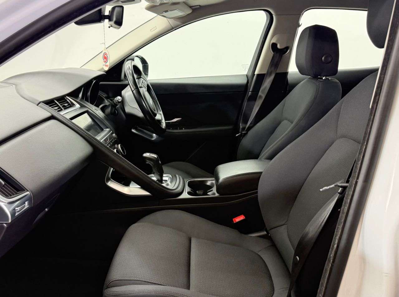 2018 JAGUAR E-PACE 2018 JAGUAR E-PACE