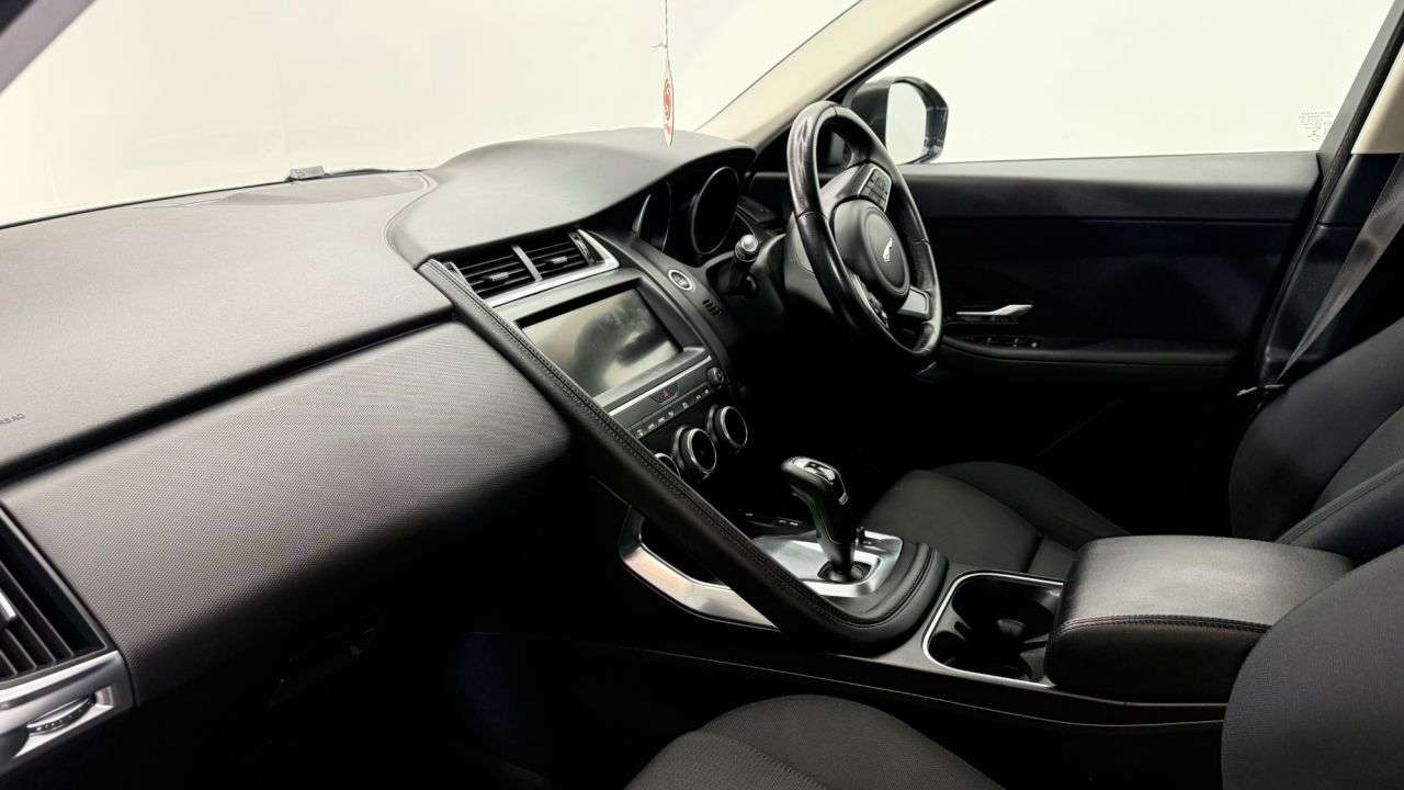 2018 JAGUAR E-PACE 2018 JAGUAR E-PACE