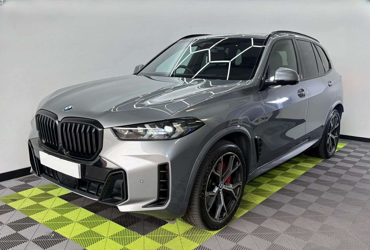 A 2023 BMW X5 3.0 30d MHT M Sport SUV 5dr Diesel Hybrid Steptronic xDrive Euro 6 (s/s) (2 A 2023 BMW X5 3.0 30d MHT M Sport SUV 5dr Diesel Hybrid Steptronic xDrive Euro 6 (s/s) (2