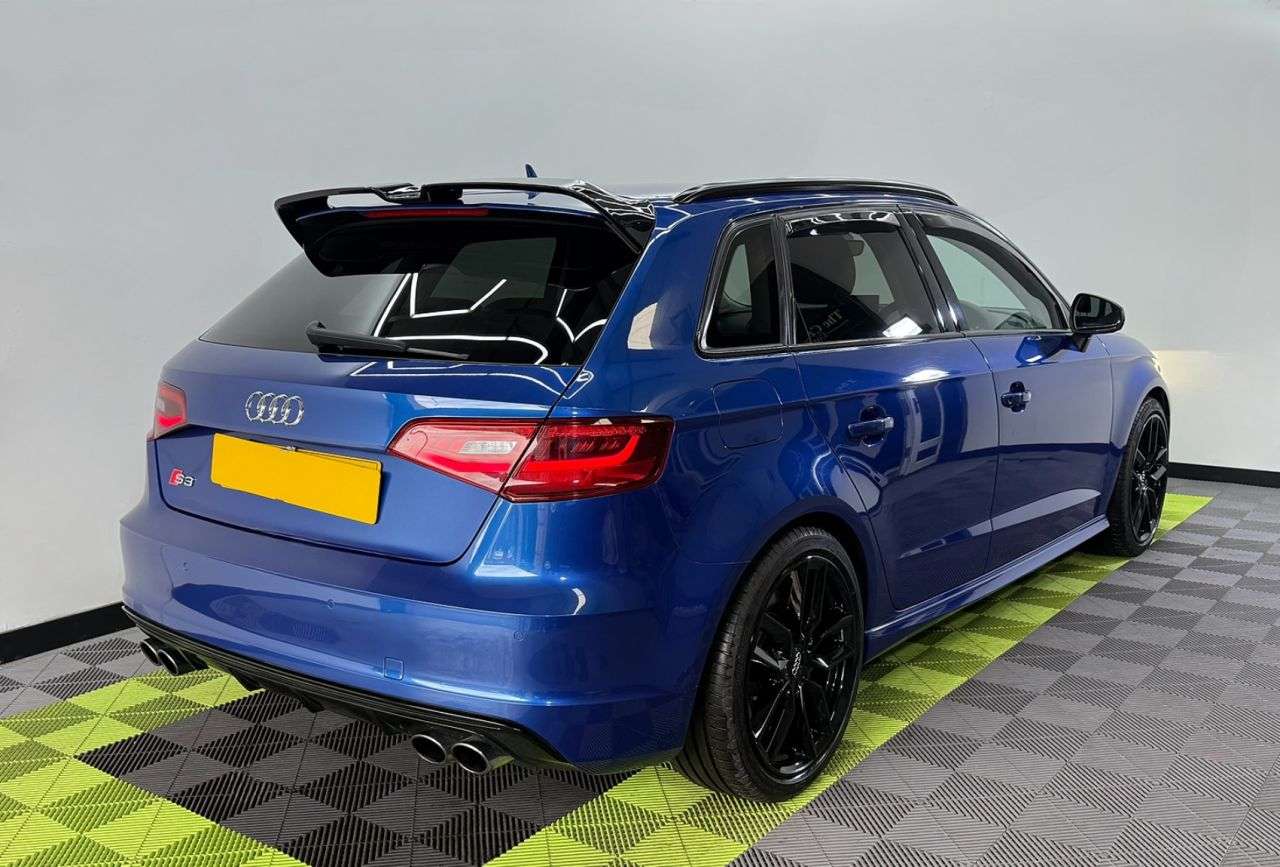 A 2015 AUDI S3 2.0 TFSI Sportback 5dr Petrol S Tronic quattro Euro 6 (s/s) (Nav) (300 ps) A 2015 AUDI S3 2.0 TFSI Sportback 5dr Petrol S Tronic quattro Euro 6 (s/s) (Nav) (300 ps)