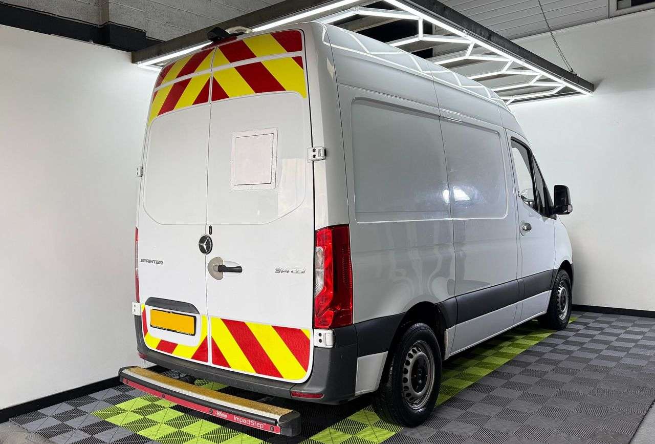 A 2019 MERCEDES-BENZ SPRINTER 2.1 314 CDI Progressive Panel Van 5dr Diesel G-Tronic FWD L1 H1 Euro 6 (s/s A 2019 MERCEDES-BENZ SPRINTER 2.1 314 CDI Progressive Panel Van 5dr Diesel G-Tronic FWD L1 H1 Euro 6 (s/s