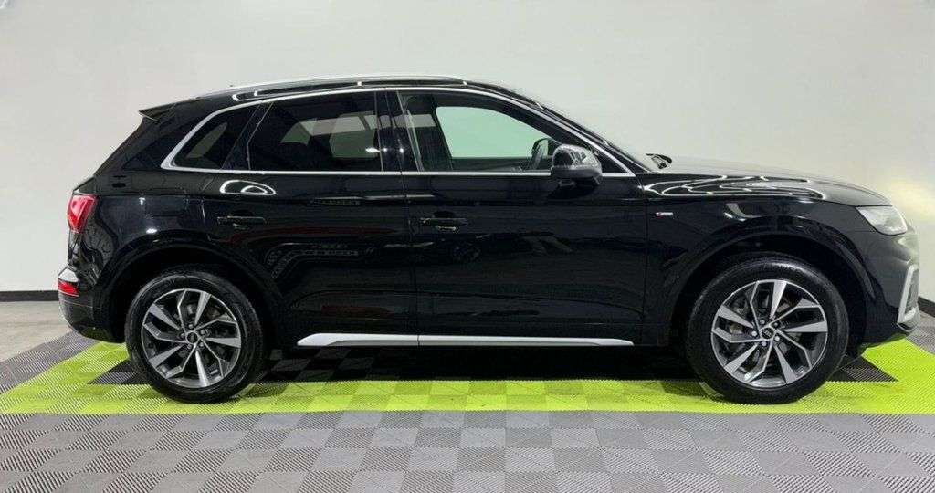 2021 AUDI Q5 2021 AUDI Q5