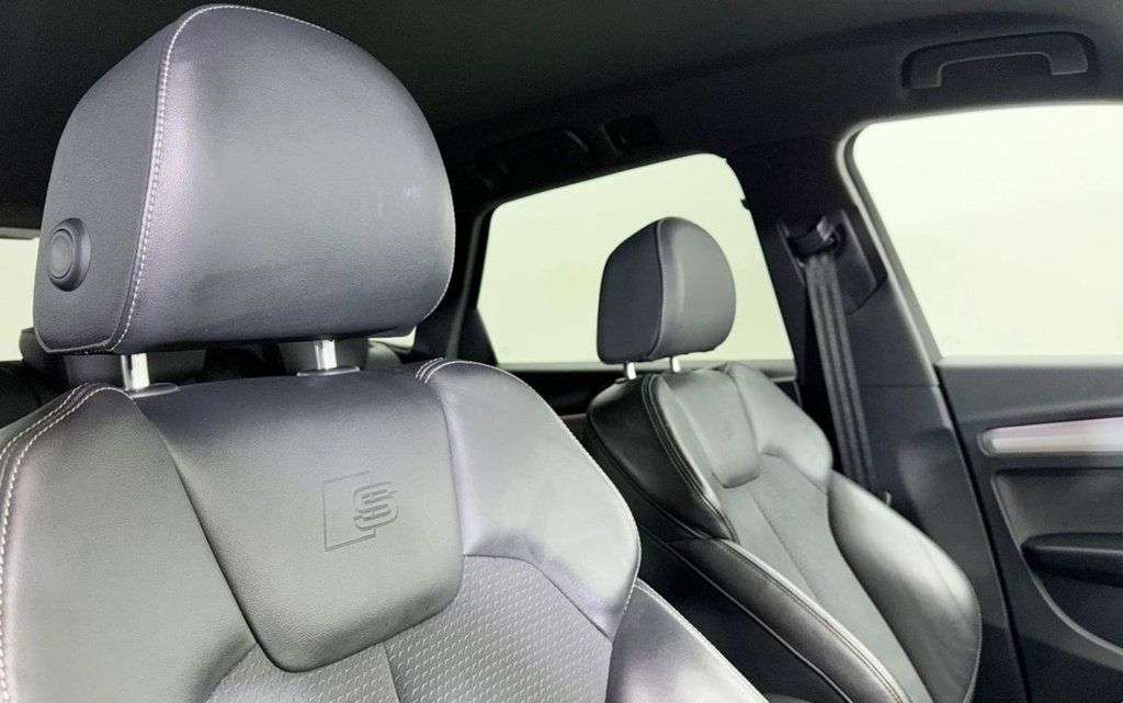 2021 AUDI Q5 2021 AUDI Q5