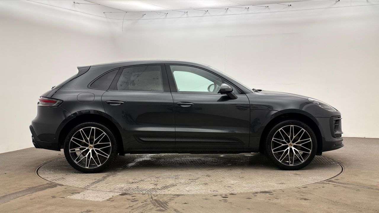 2024 PORSCHE MACAN 2024 PORSCHE MACAN