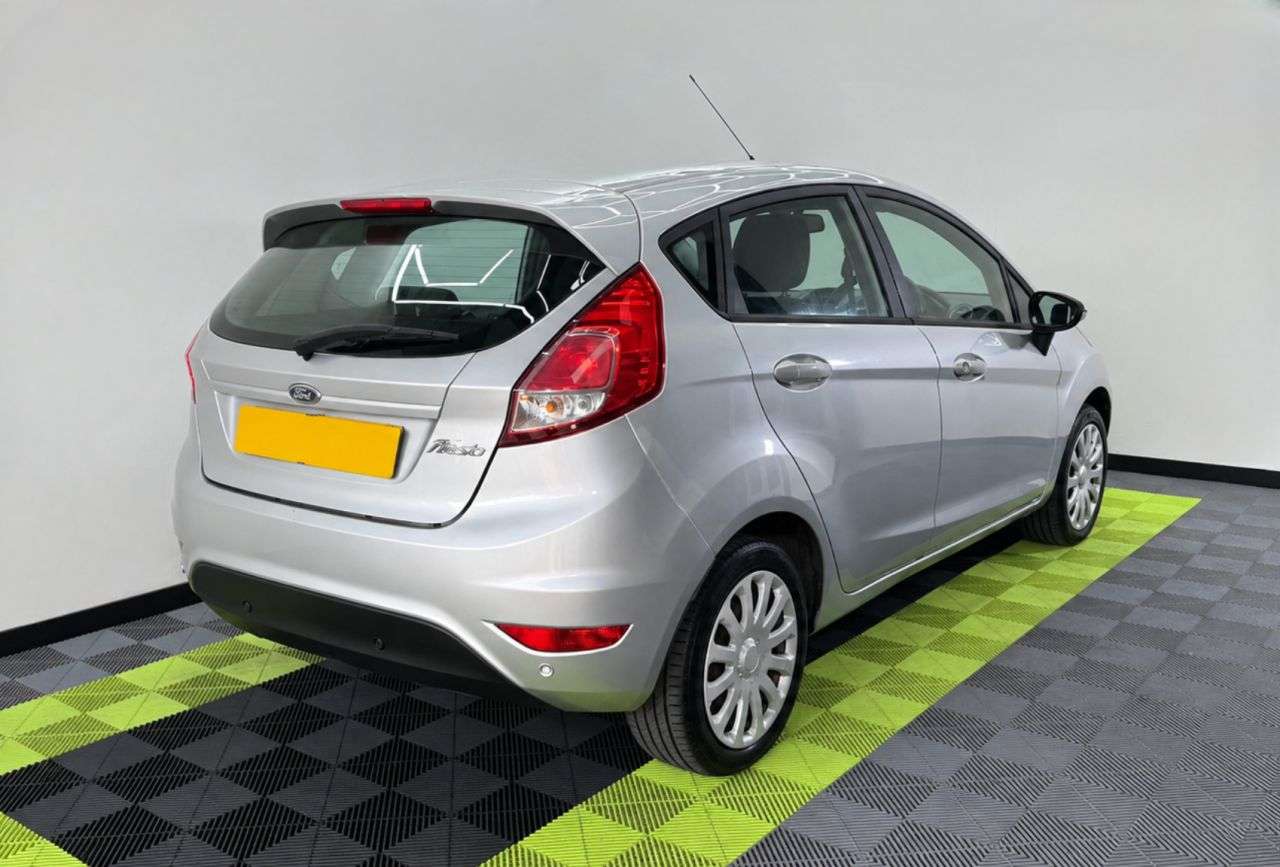 A 2014 FORD FIESTA Style TDCI Manual Hatchback 5 Door (75 ps) A 2014 FORD FIESTA Style TDCI Manual Hatchback 5 Door (75 ps)