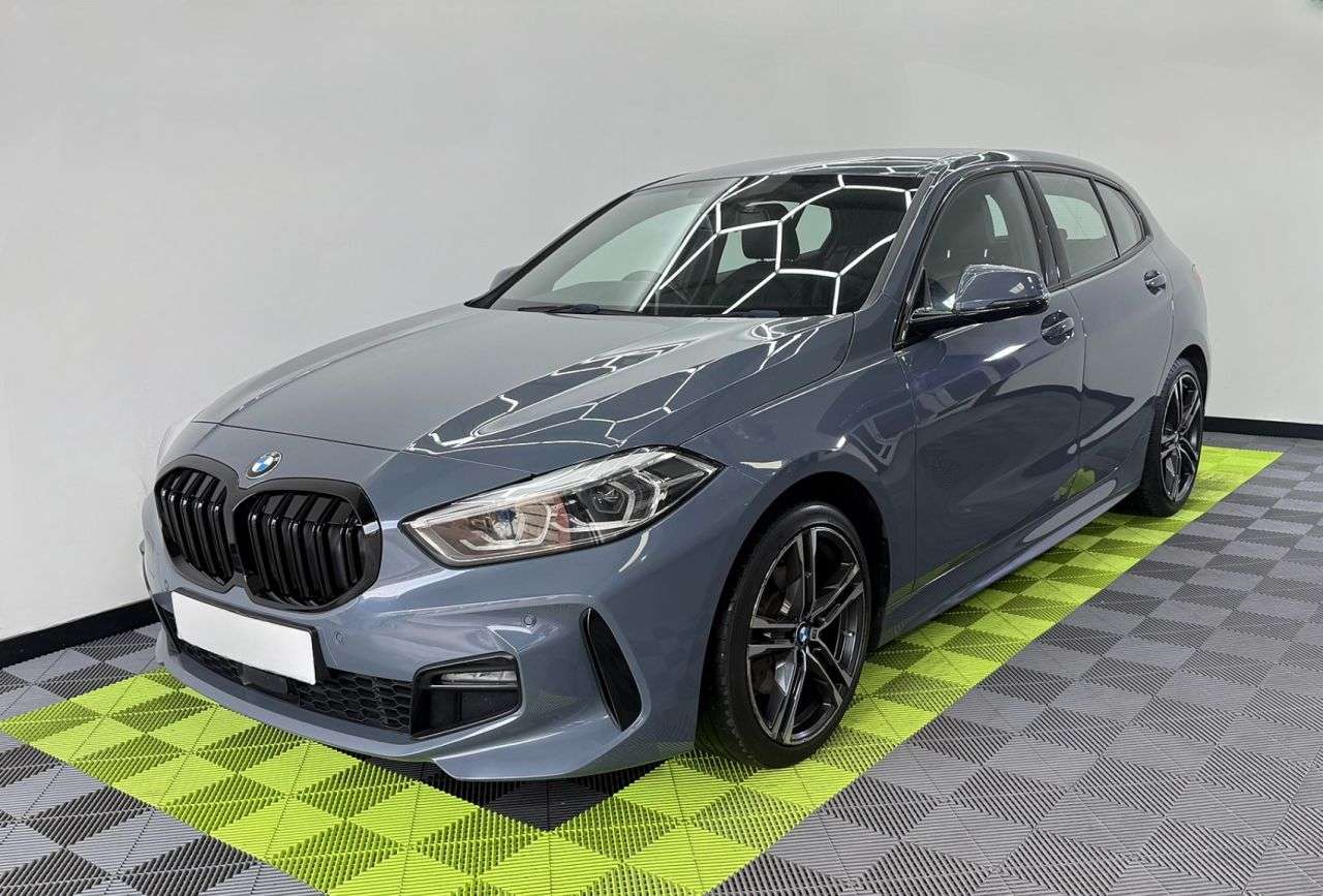 A 2020 BMW 1 SERIES 2.0 118d M Sport Hatchback 5dr Diesel Manual Euro 6 (s/s) (150 ps) A 2020 BMW 1 SERIES 2.0 118d M Sport Hatchback 5dr Diesel Manual Euro 6 (s/s) (150 ps)
