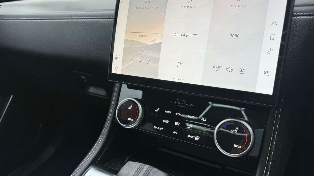 2024 JAGUAR F-PACE 2024 JAGUAR F-PACE