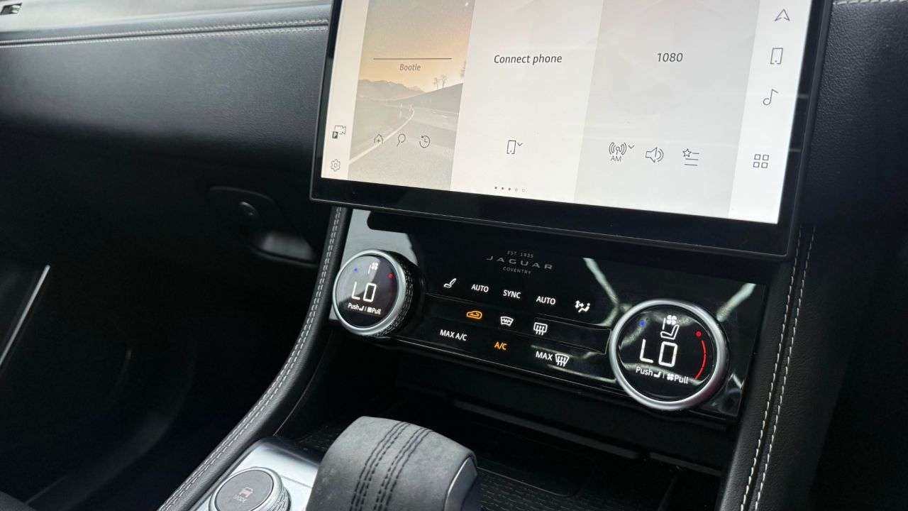 2024 JAGUAR F-PACE 2024 JAGUAR F-PACE
