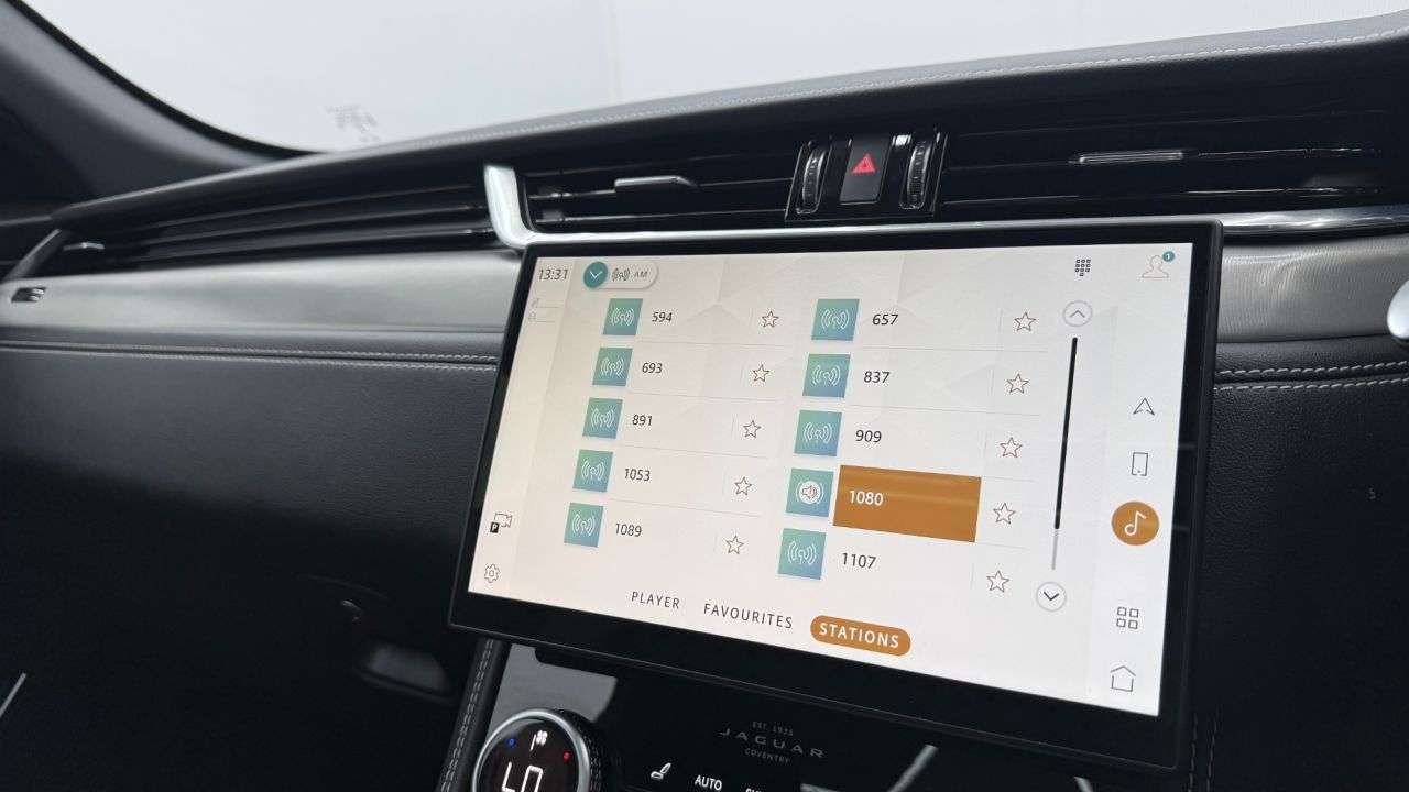 2024 JAGUAR F-PACE 2024 JAGUAR F-PACE