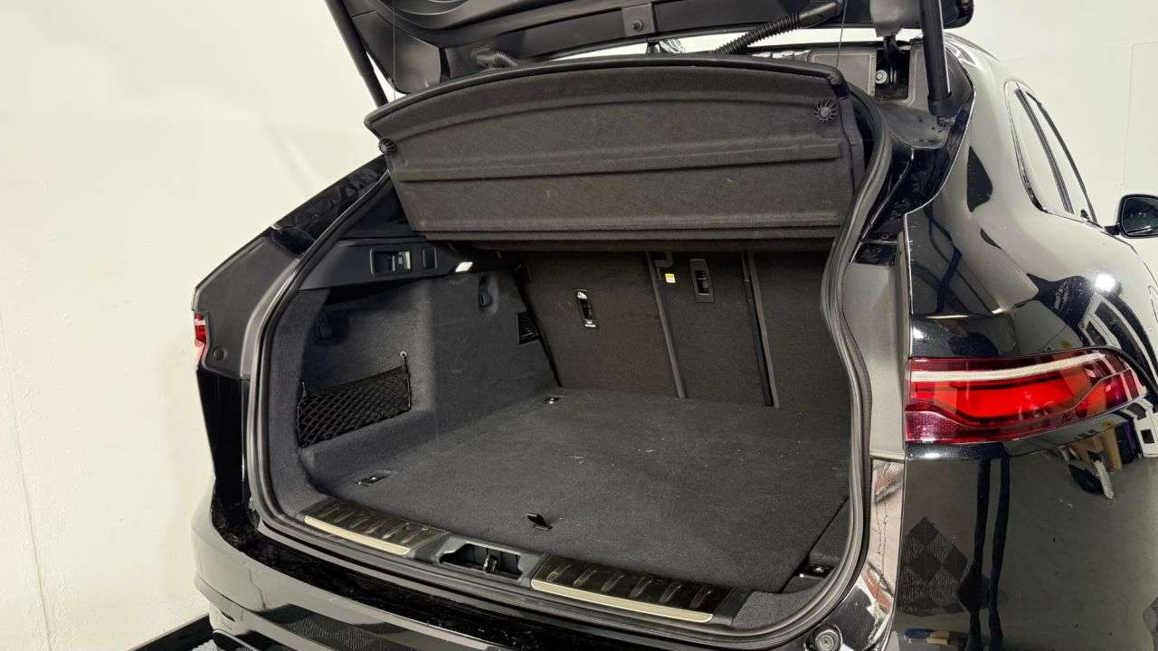 2024 JAGUAR F-PACE 2024 JAGUAR F-PACE