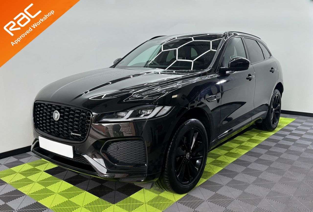 A 2024 JAGUAR F-PACE 2.0 D200 MHEV R-Dynamic SE Black SUV 5dr Diesel Auto AWD Euro 6 (s/s) (204 A 2024 JAGUAR F-PACE 2.0 D200 MHEV R-Dynamic SE Black SUV 5dr Diesel Auto AWD Euro 6 (s/s) (204