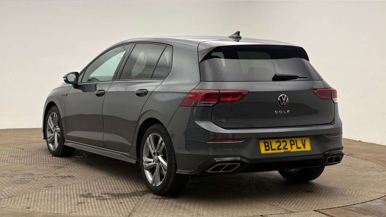A 2022 VOLKSWAGEN GOLF 1.5 TSI R-Line Hatchback 5dr Petrol Manual Euro 6 (s/s) (150 ps) A 2022 VOLKSWAGEN GOLF 1.5 TSI R-Line Hatchback 5dr Petrol Manual Euro 6 (s/s) (150 ps)
