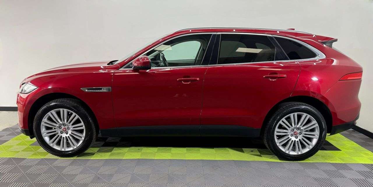 2017 JAGUAR F-PACE 2017 JAGUAR F-PACE