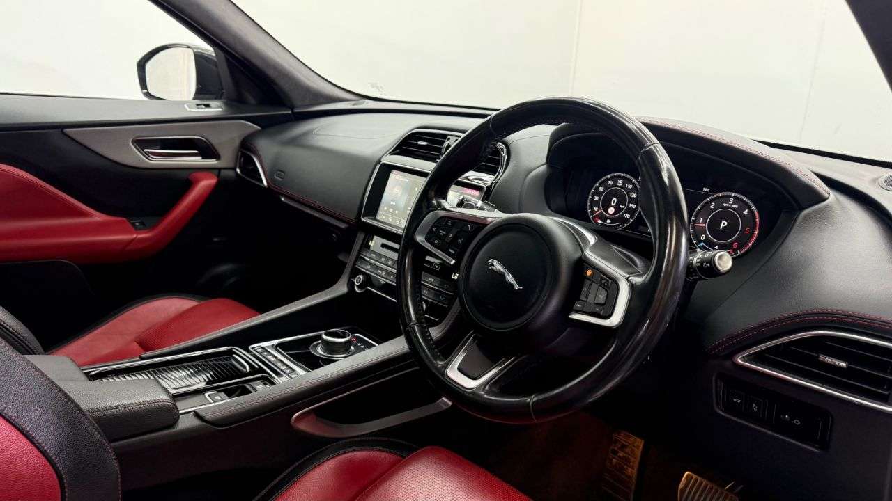 2019 JAGUAR F-PACE 2019 JAGUAR F-PACE