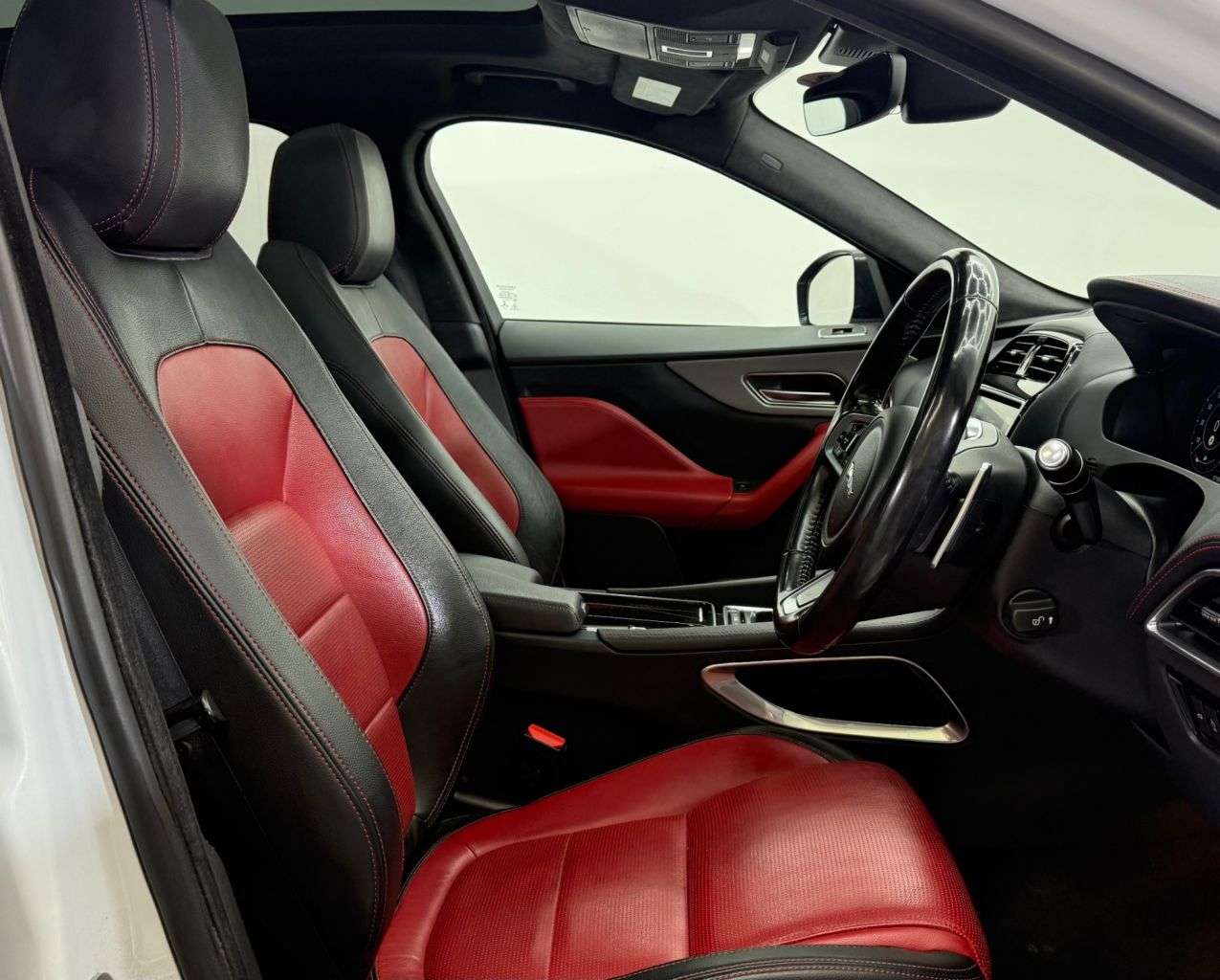 2019 JAGUAR F-PACE 2019 JAGUAR F-PACE