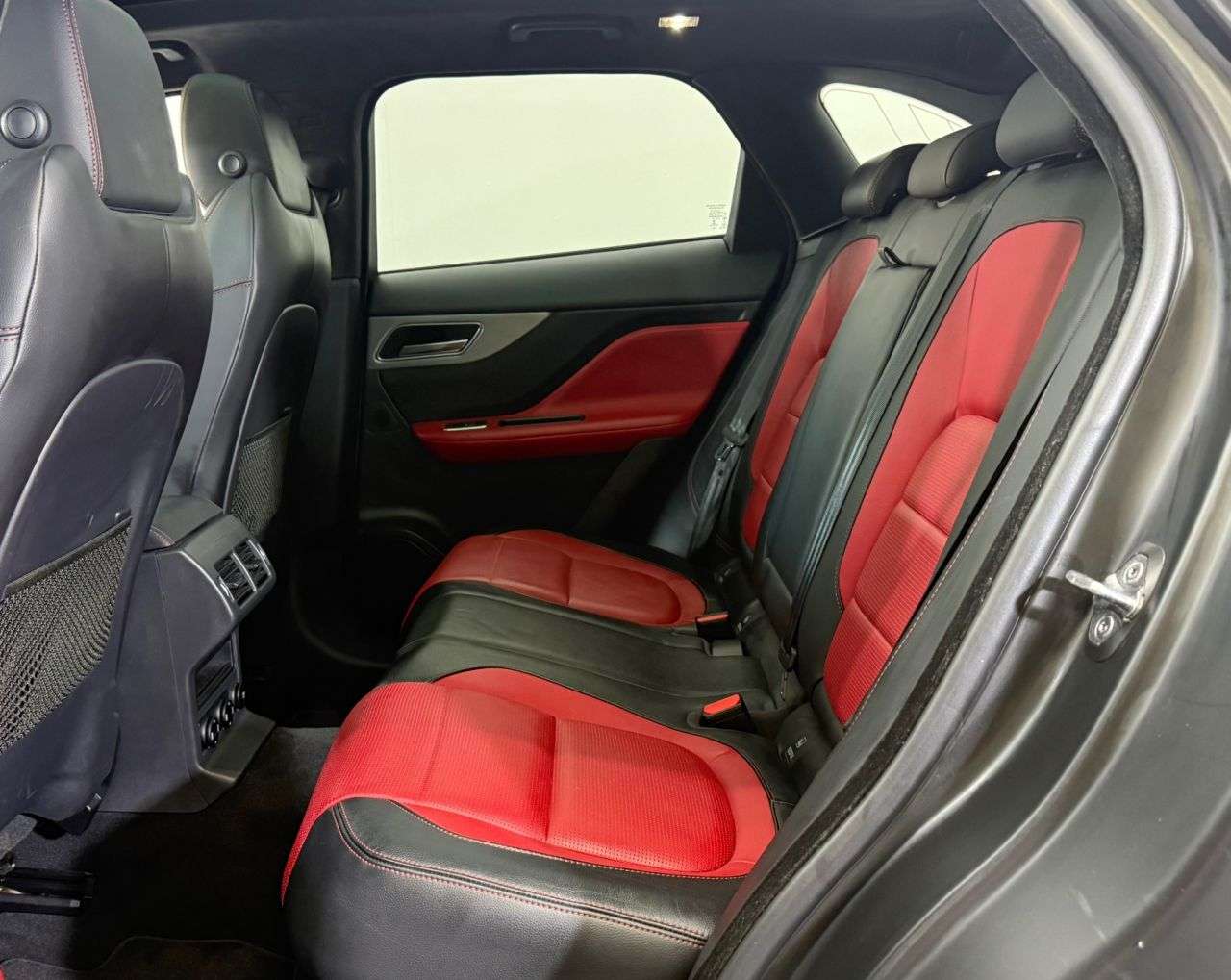 2019 JAGUAR F-PACE 2019 JAGUAR F-PACE
