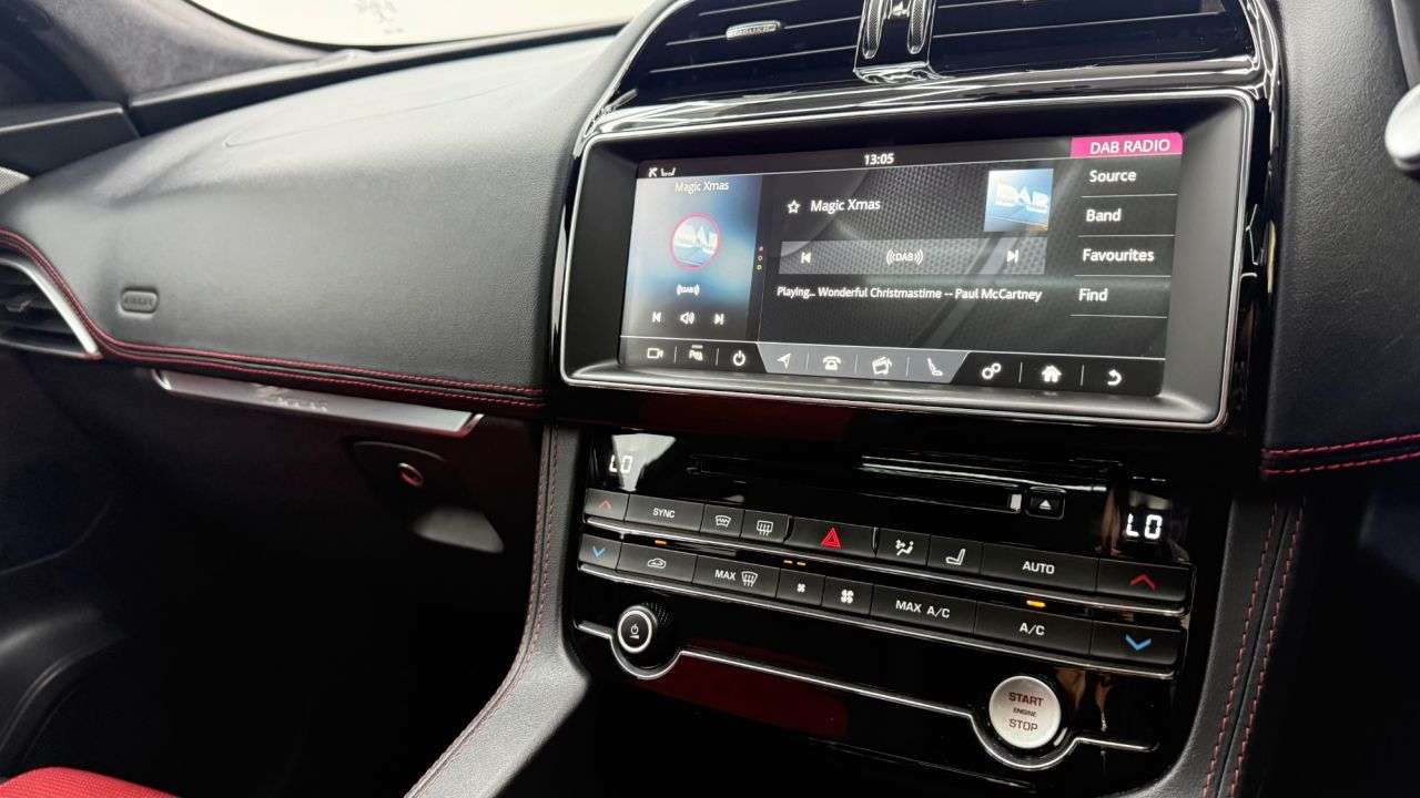 2019 JAGUAR F-PACE 2019 JAGUAR F-PACE