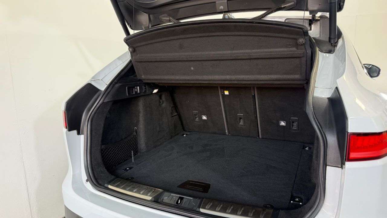 2019 JAGUAR F-PACE 2019 JAGUAR F-PACE