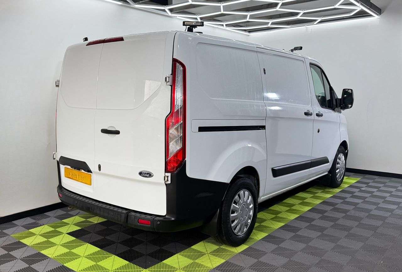 A 2021 FORD TRANSIT CUSTOM 2.0 320 EcoBlue Leader Panel Van 5dr Diesel Manual L1 H1 Euro 6 (s/s) (105 A 2021 FORD TRANSIT CUSTOM 2.0 320 EcoBlue Leader Panel Van 5dr Diesel Manual L1 H1 Euro 6 (s/s) (105