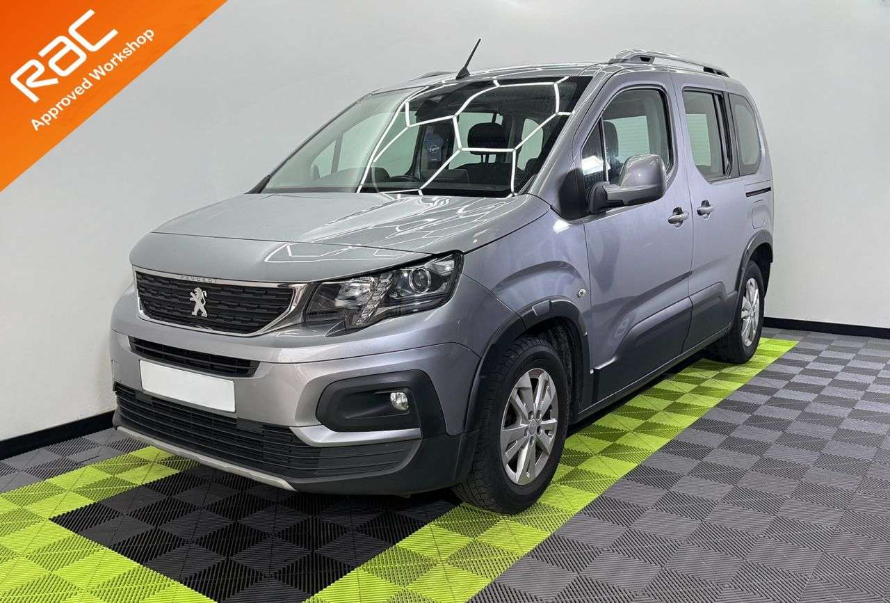 A 2019 PEUGEOT RIFTER 1.2 PureTech Allure Standard MPV 5dr Petrol Manual Euro 6 (s/s) (110 ps) A 2019 PEUGEOT RIFTER 1.2 PureTech Allure Standard MPV 5dr Petrol Manual Euro 6 (s/s) (110 ps)