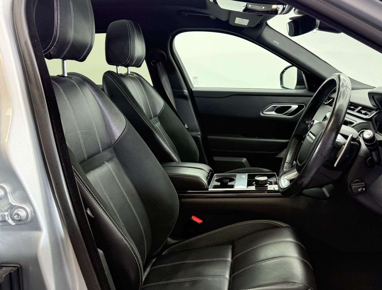 2019 LAND ROVER RANGE ROVER VELAR 2019 LAND ROVER RANGE ROVER VELAR