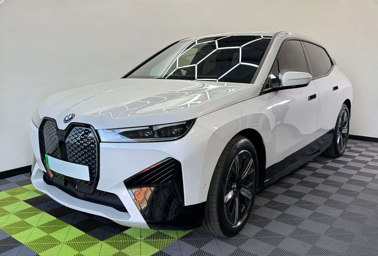 A 2023 BMW IX 40 76.6kWh M Sport SUV 5dr Electric Auto xDrive (11kW Charger) (326 ps) A 2023 BMW IX 40 76.6kWh M Sport SUV 5dr Electric Auto xDrive (11kW Charger) (326 ps)