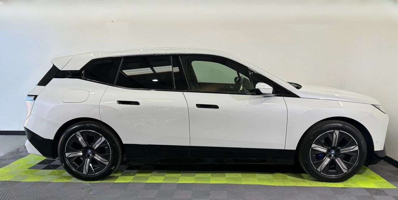 2023 BMW IX 2023 BMW IX