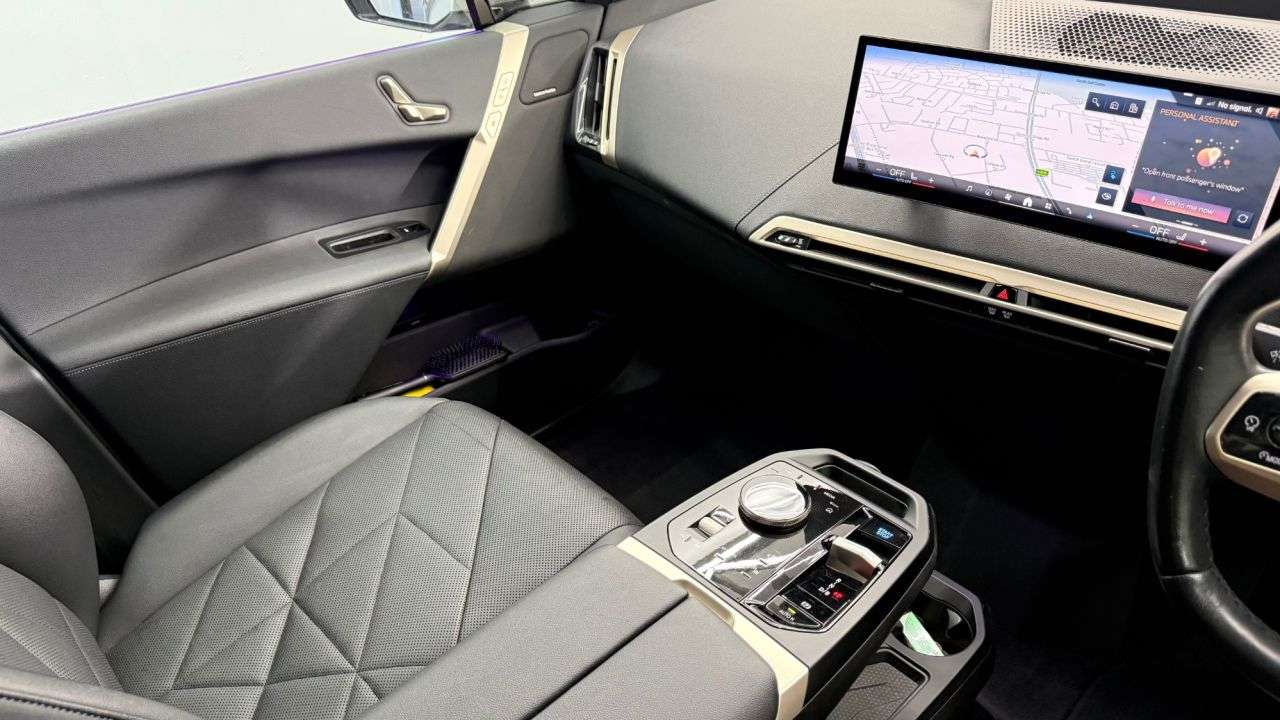 2023 BMW IX 2023 BMW IX