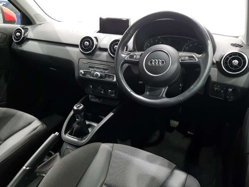 2016 AUDI A1 2016 AUDI A1