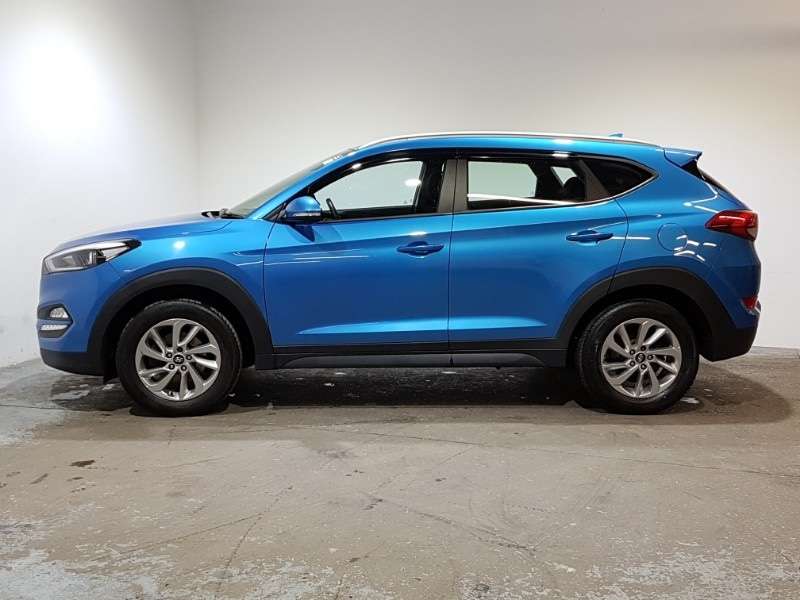 A 2016 HYUNDAI TUCSON CRDI SE NAV BLUE DRIVE A 2016 HYUNDAI TUCSON CRDI SE NAV BLUE DRIVE