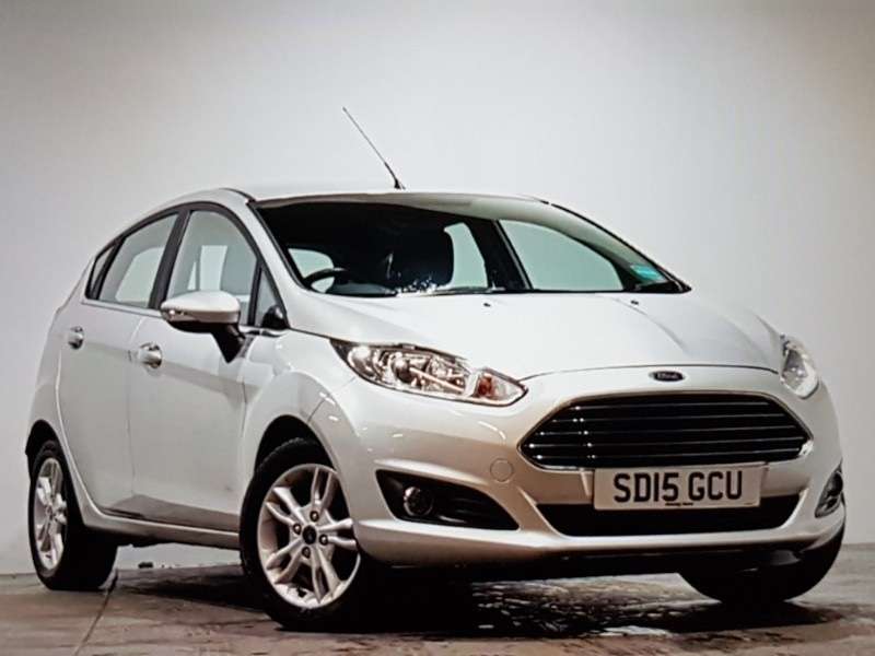 A 2015 FORD FIESTA ZETEC A 2015 FORD FIESTA ZETEC