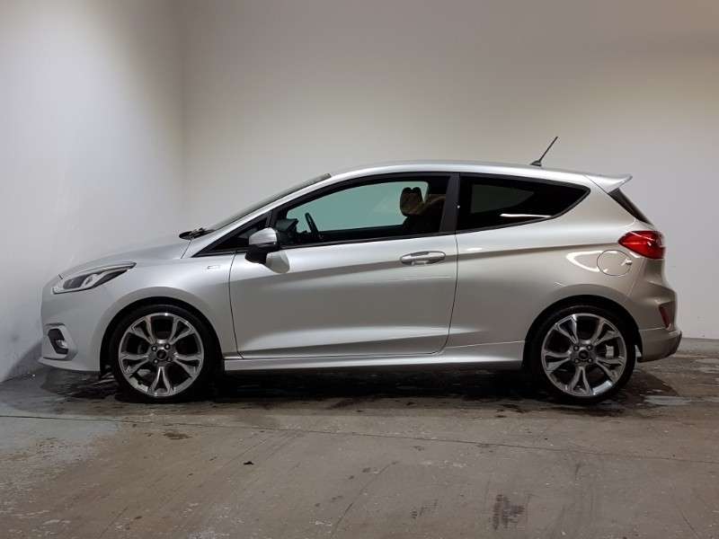 A 2018 FORD FIESTA ST-LINE A 2018 FORD FIESTA ST-LINE