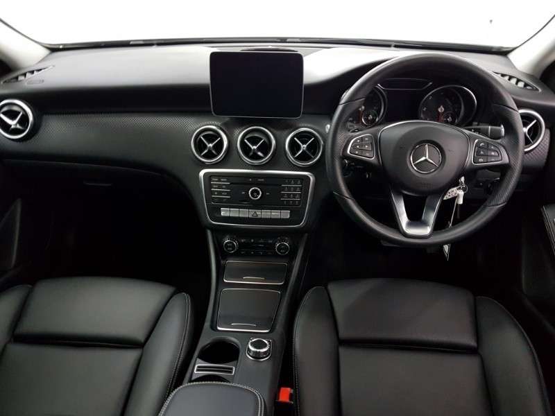 2017 MERCEDES A-CLASS 2017 MERCEDES A-CLASS