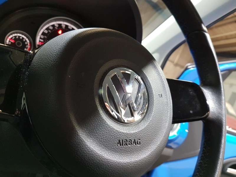 2015 VOLKSWAGEN UP 2015 VOLKSWAGEN UP