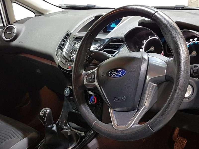 2015 FORD FIESTA 2015 FORD FIESTA