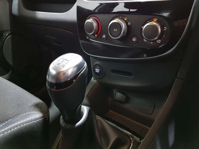 2018 RENAULT CLIO 2018 RENAULT CLIO