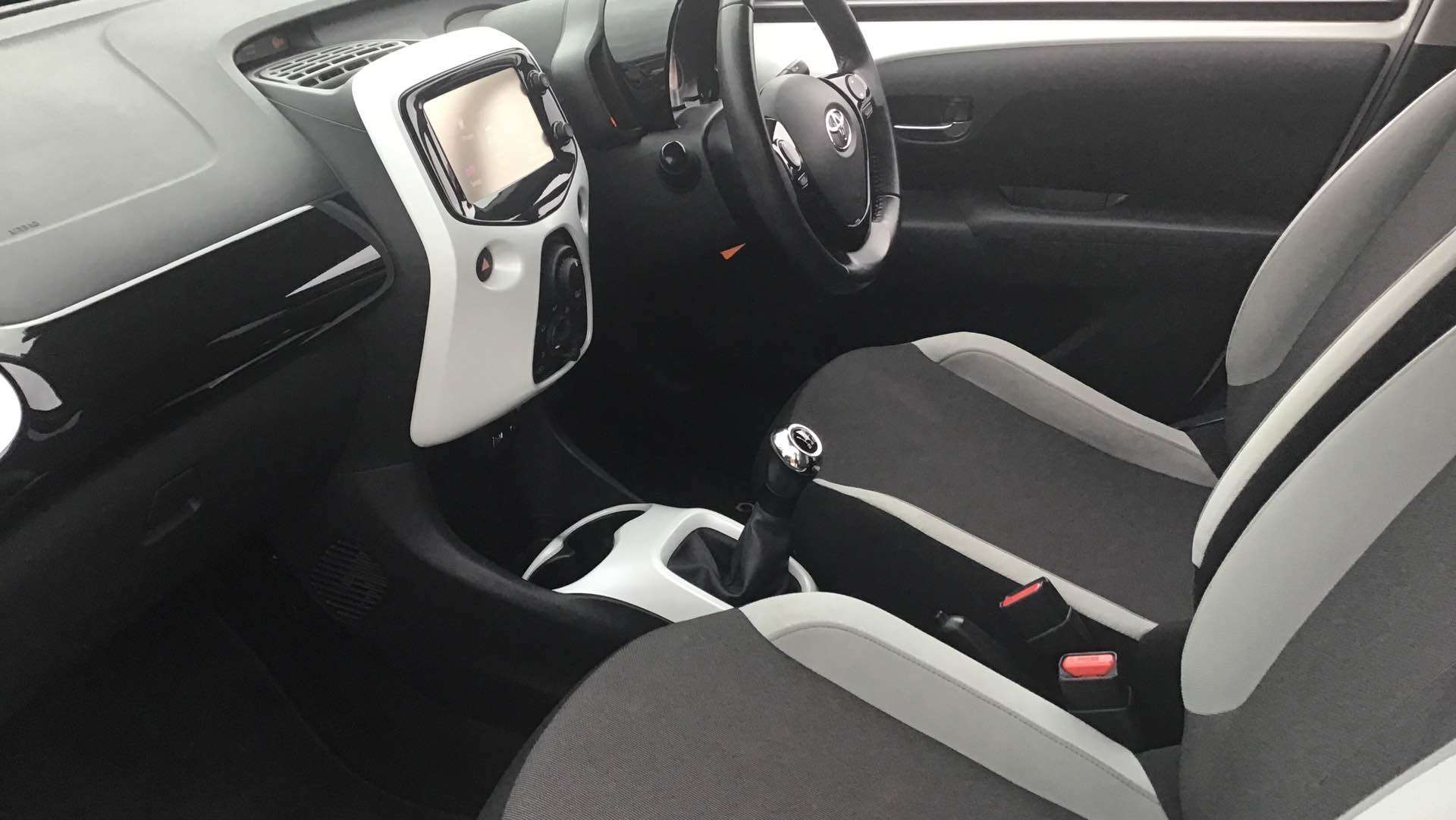 2016 TOYOTA AYGO 2016 TOYOTA AYGO