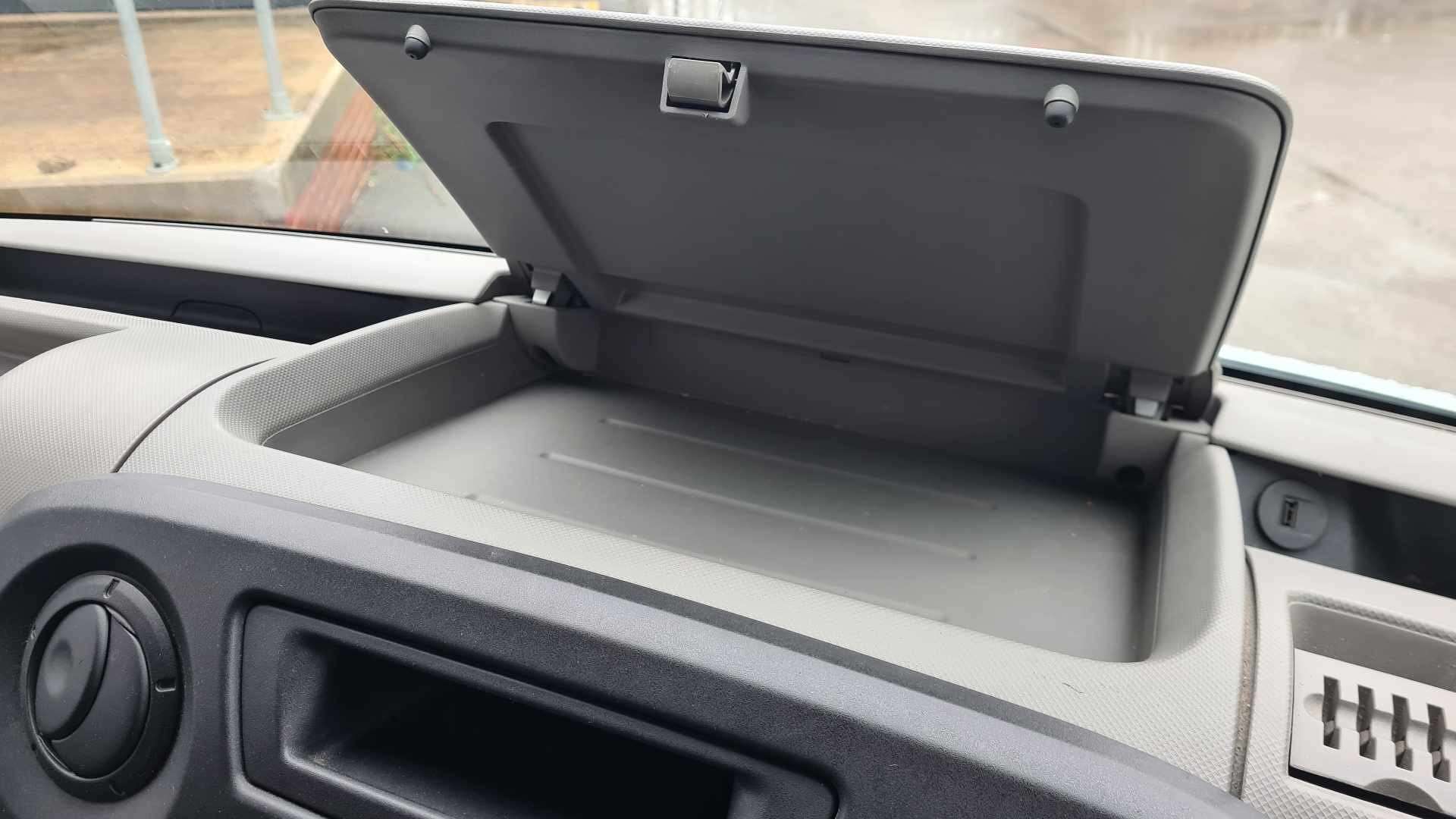 2016 NISSAN NV400 2016 NISSAN NV400