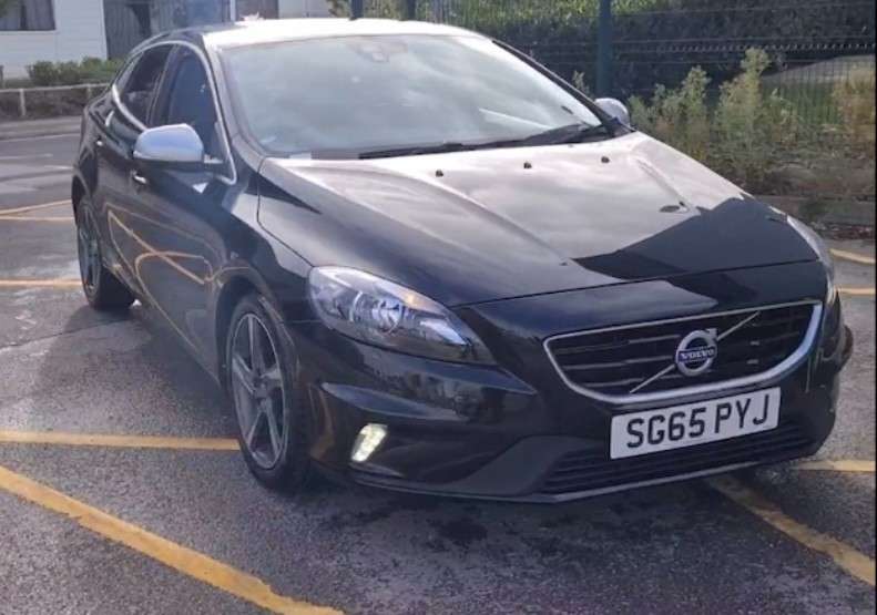 2015 VOLVO V40 2015 VOLVO V40
