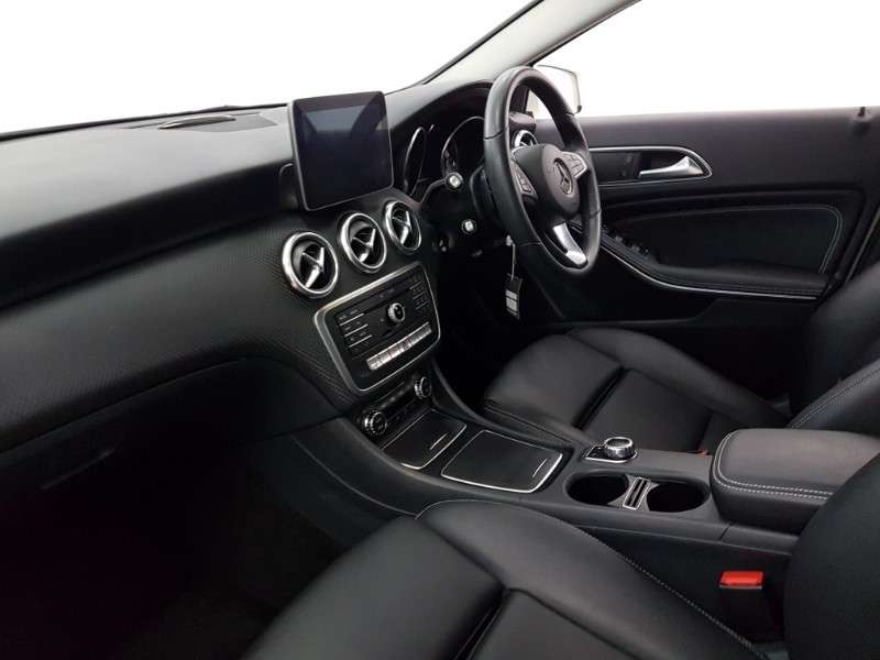 2017 MERCEDES A-CLASS 2017 MERCEDES A-CLASS