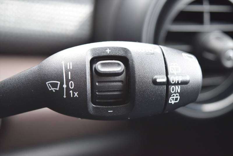 null MINI COOPER null MINI COOPER