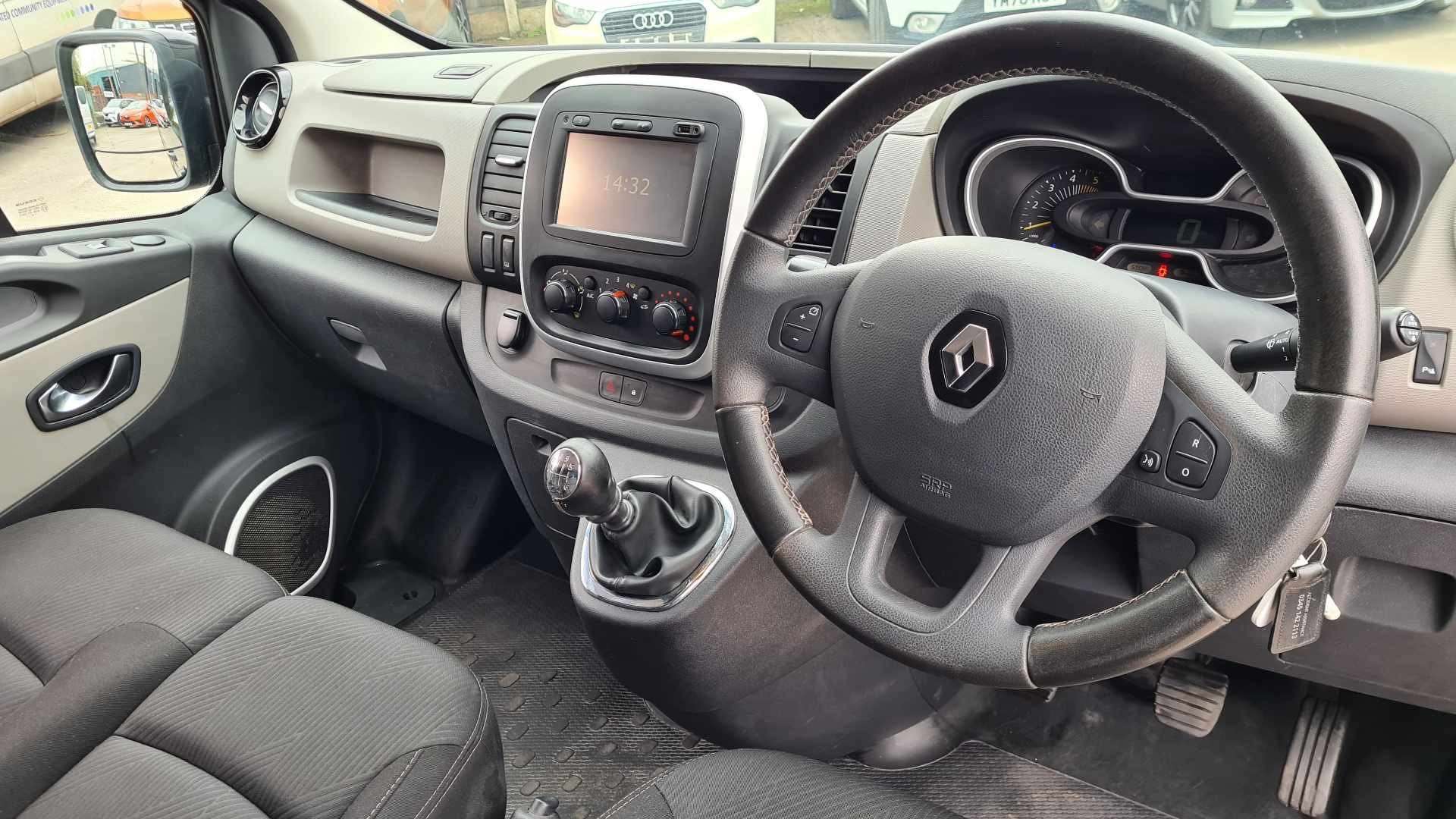 2016 RENAULT TRAFIC 2016 RENAULT TRAFIC
