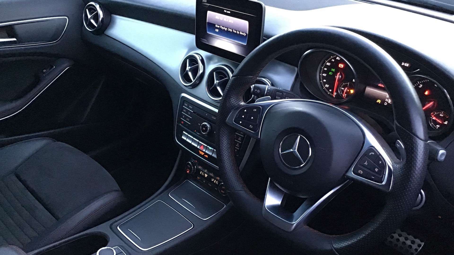 2017 MERCEDES GLA-CLASS 2017 MERCEDES GLA-CLASS