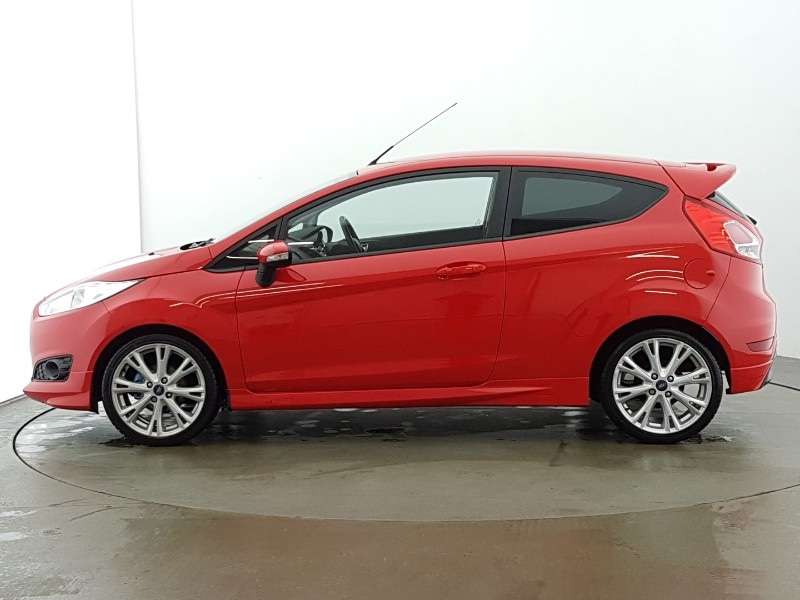 A 2014 FORD FIESTA ZETEC S A 2014 FORD FIESTA ZETEC S
