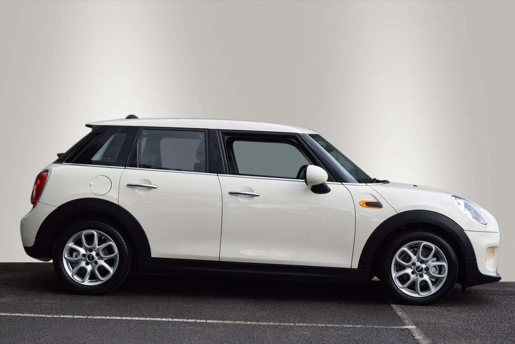 null MINI COOPER null MINI COOPER