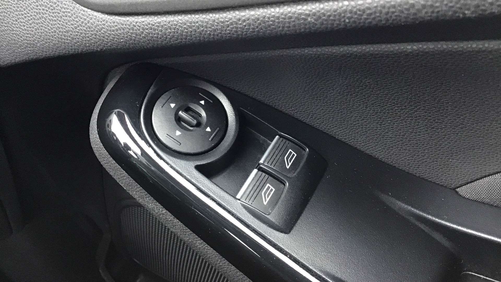 2016 FORD FIESTA 2016 FORD FIESTA