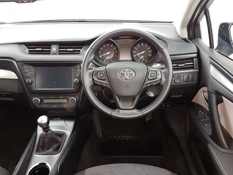 2016 TOYOTA AVENSIS 2016 TOYOTA AVENSIS