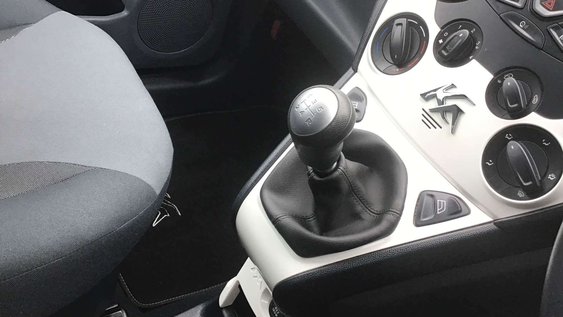 2015 FORD KA 2015 FORD KA