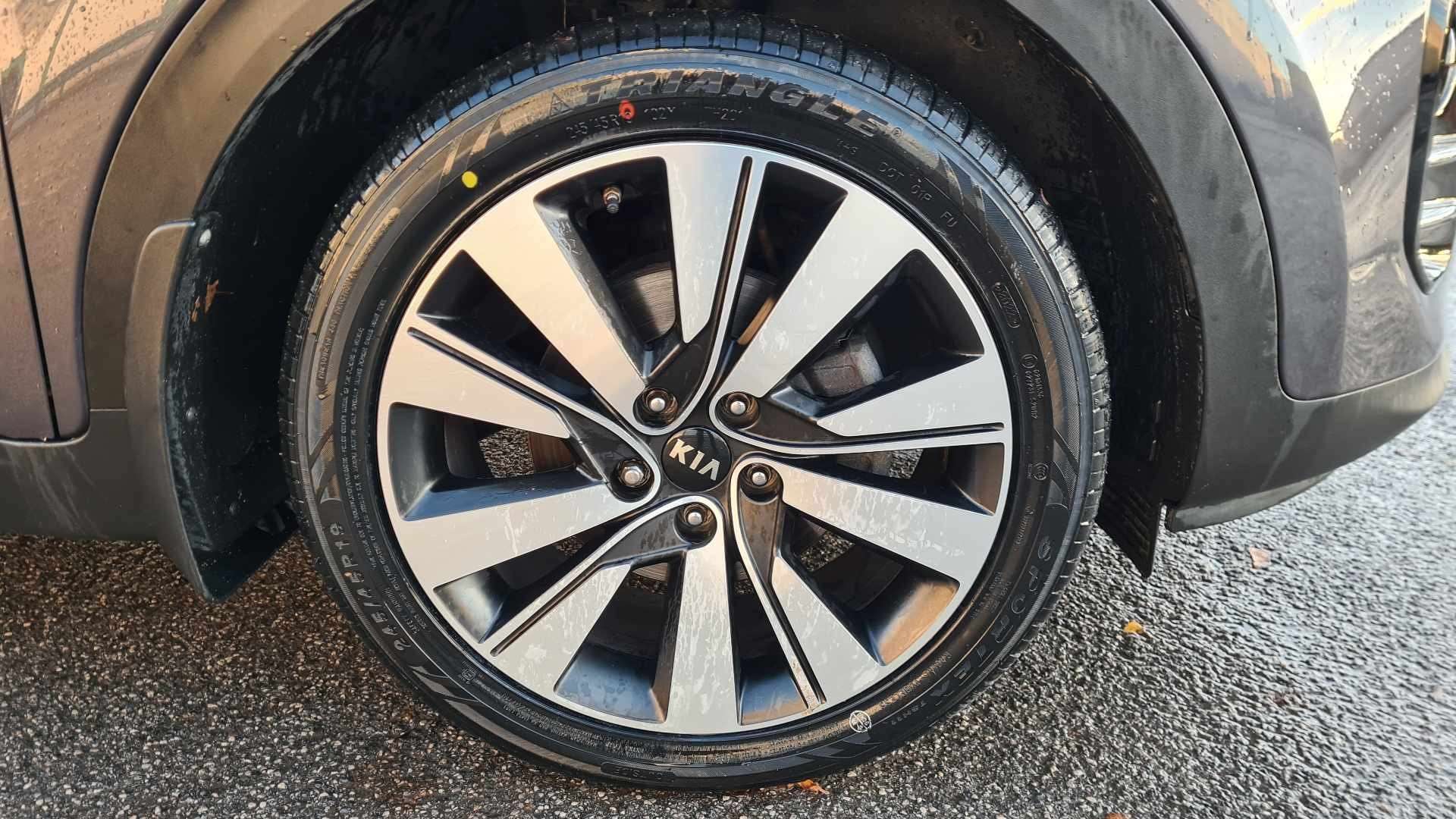 A 2016 KIA SPORTAGE CRDI 3 ISG A 2016 KIA SPORTAGE CRDI 3 ISG