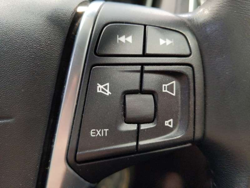 2014 VOLVO V40 2014 VOLVO V40